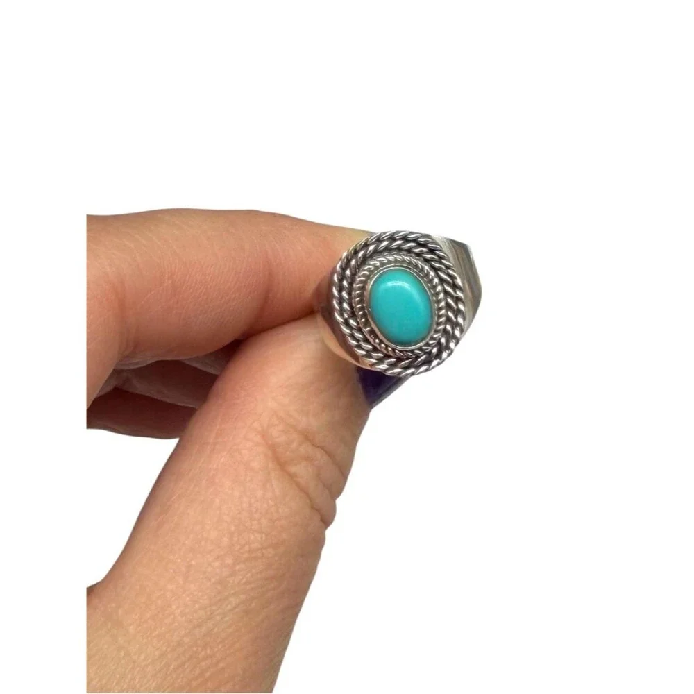 Arizona Mohave Turquoise Ring Size 7 Solid 925 Sterling Silver Oval